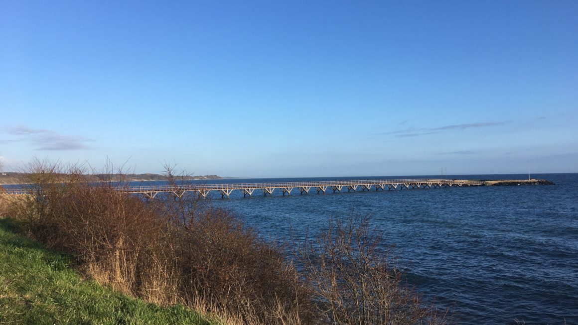 Pas på hinanden – på afstand