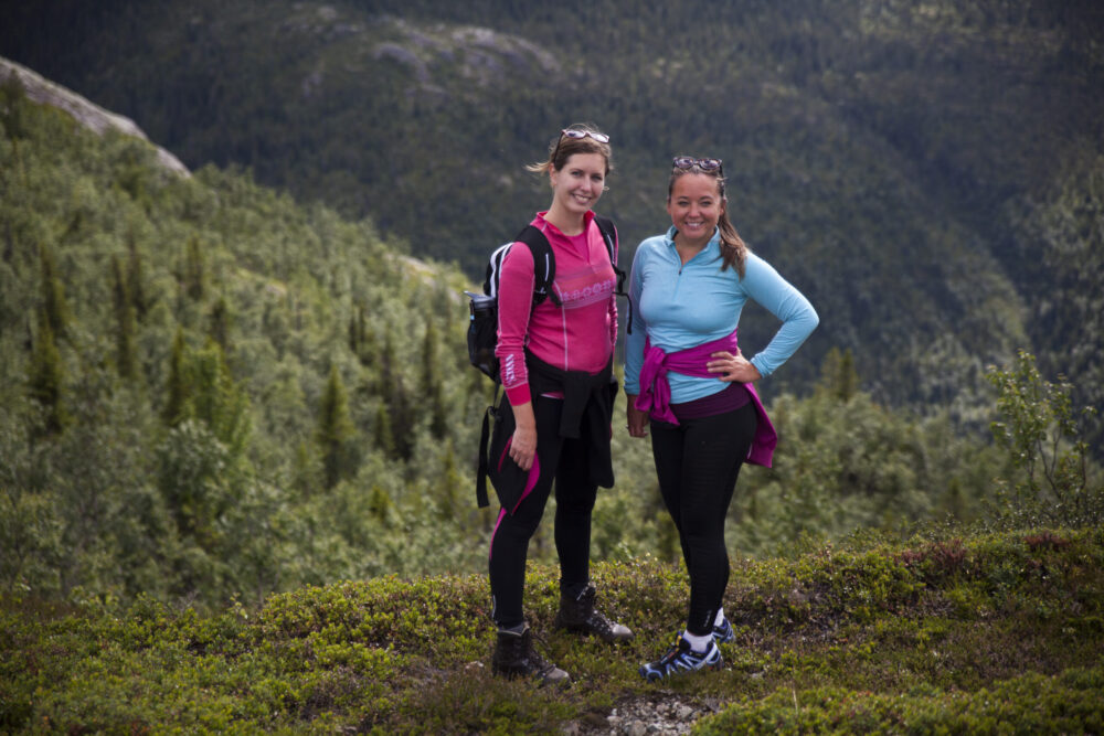 Friluftsklær for sensommer – fra sol til regn