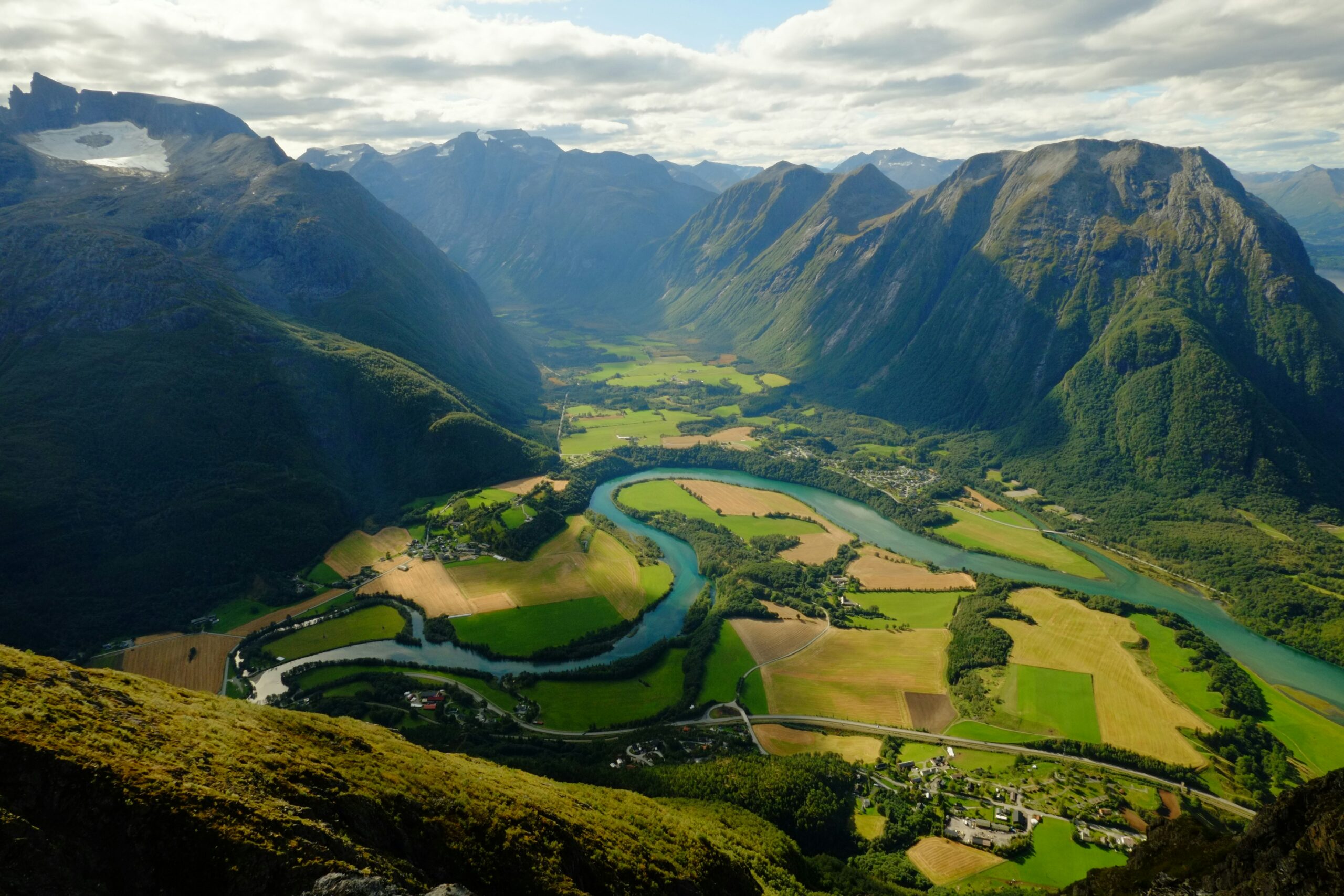 Tur til Romsdalseggen? Tips, sesong og alternativer