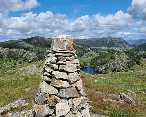 Varden: Historie, turmål og hvorfor steinen er hellig